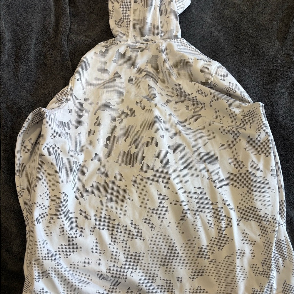 Under Armour men’s hoodie
